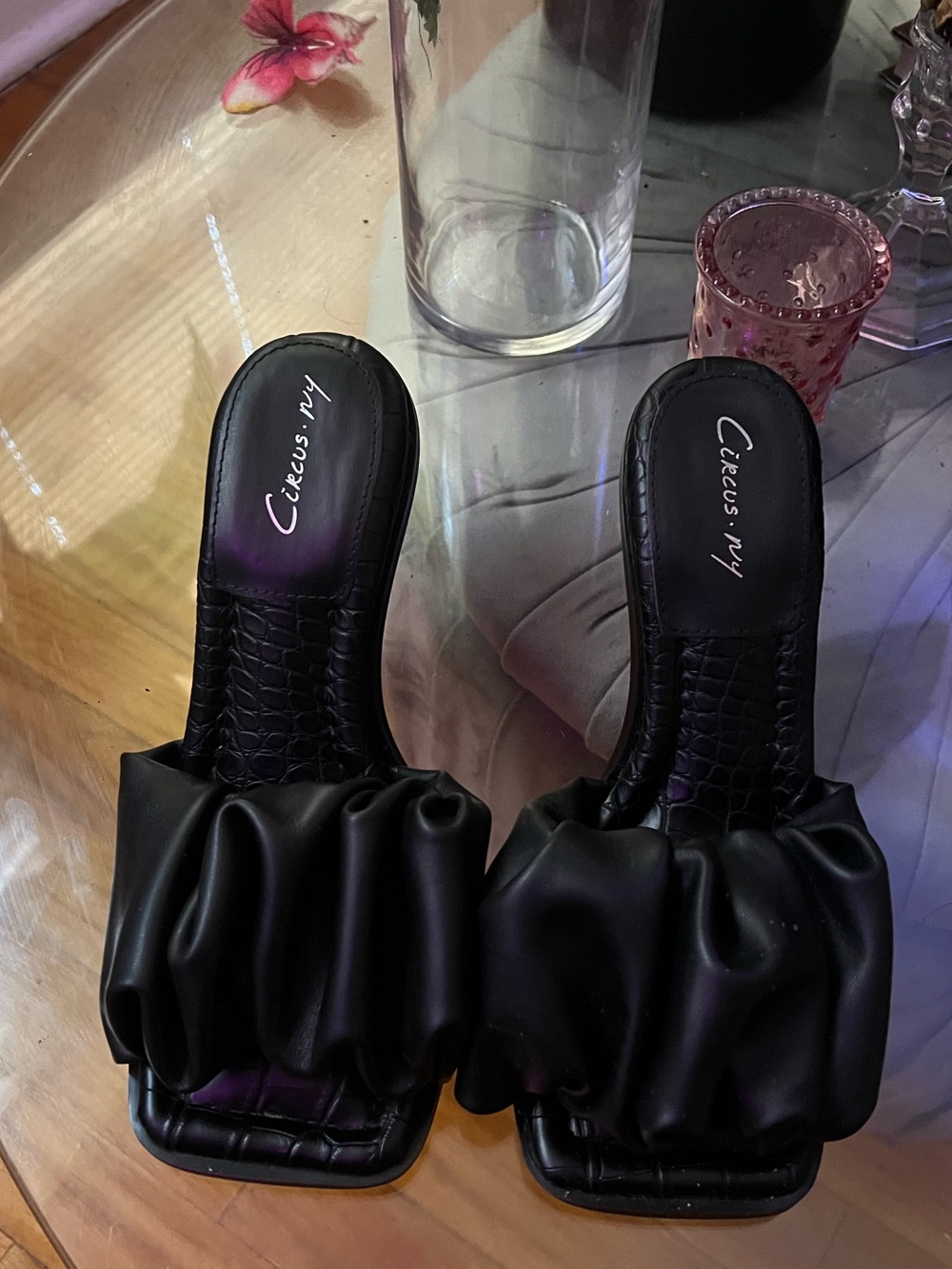 Circus by Sam Edelman Black Ruched Slide Mules